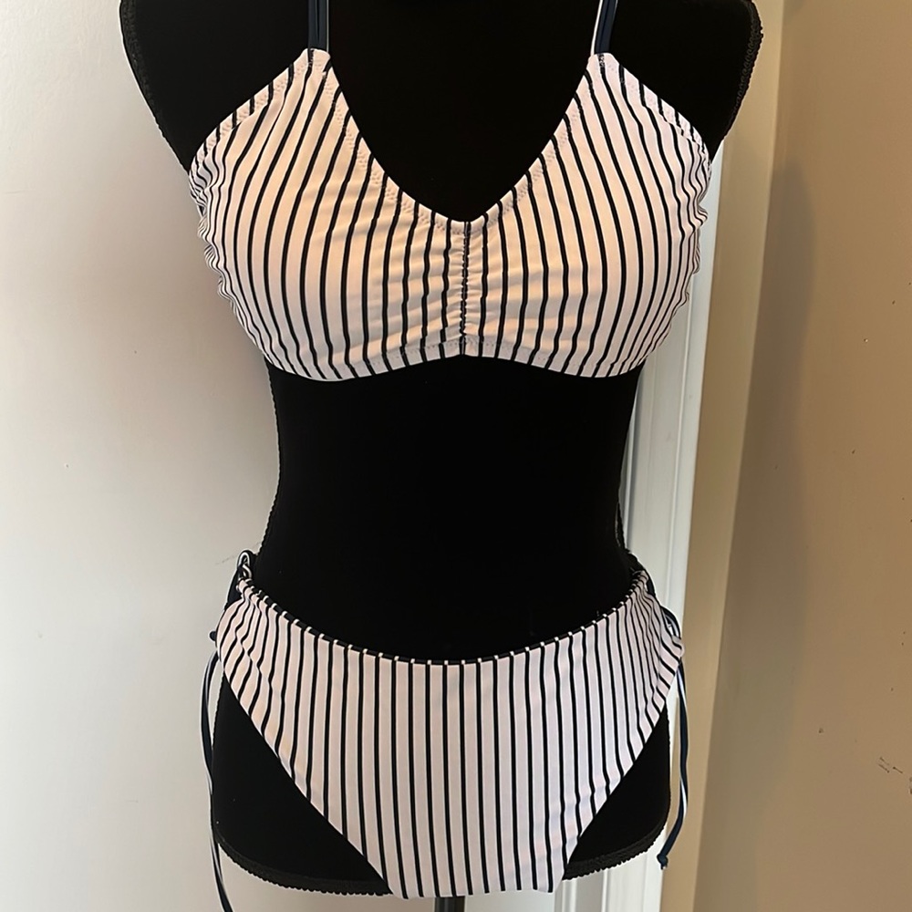 Cupshe Swimwear